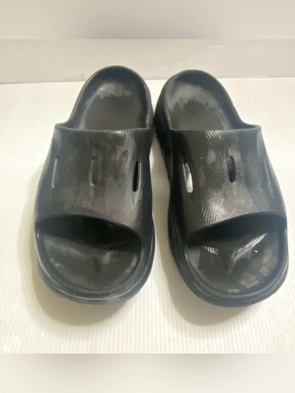 Hoka Men's Black Slip-On Foam Slide Sandals size M 12